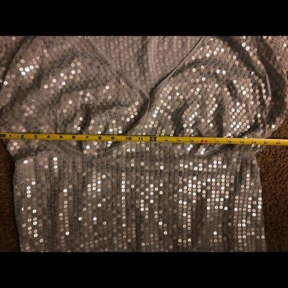Lane Bryant Sequin Silver Short Sleeve Top 14/16 - Picture 8 of 12
